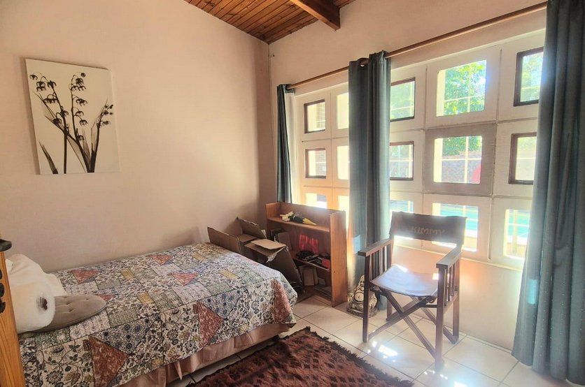 6 Bedroom Property for Sale in Amalinda North Eastern Cape